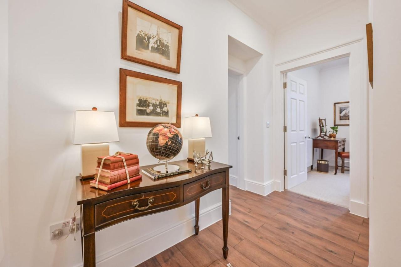 9 Admiralty House Stunning Luxury Apartment With Free Parking Plymouth Kültér fotó