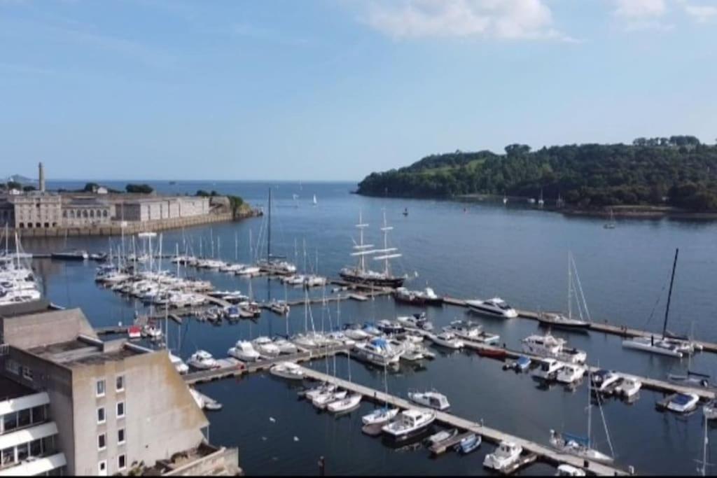 9 Admiralty House Stunning Luxury Apartment With Free Parking Plymouth Kültér fotó